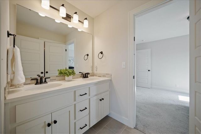 6601 NW 106th Street, Kansas City, MO 64154