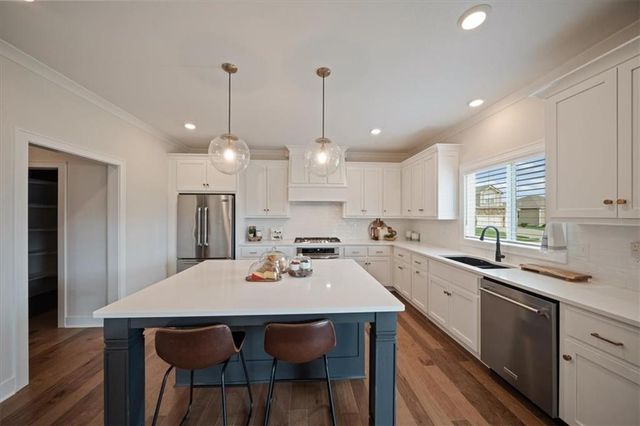 6601 NW 106th Street, Kansas City, MO 64154