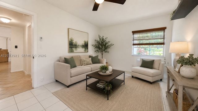 5700 White Hickory Cir, Tamarac, FL 33319
