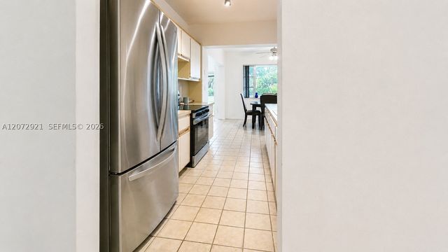 5700 White Hickory Cir, Tamarac, FL 33319