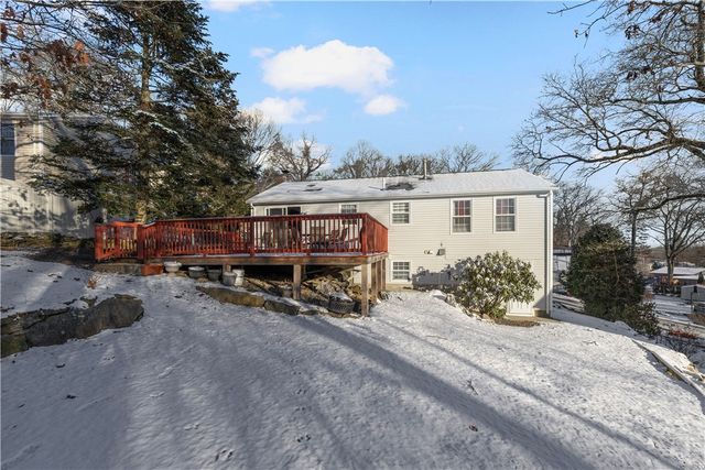 26 Smith Street, Lincoln, RI 02865