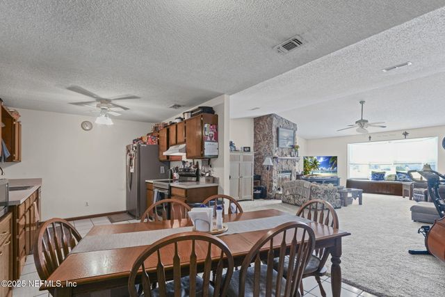 14359 CEDAR ISLAND Road N, Jacksonville, FL 32250