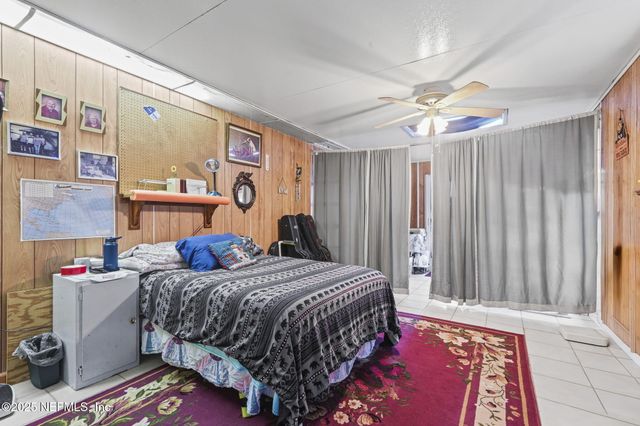 14359 CEDAR ISLAND Road N, Jacksonville, FL 32250