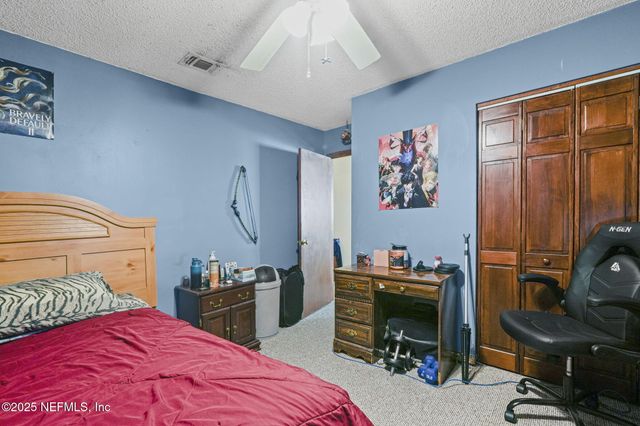 14359 CEDAR ISLAND Road N, Jacksonville, FL 32250