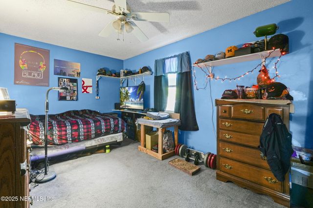 14359 CEDAR ISLAND Road N, Jacksonville, FL 32250