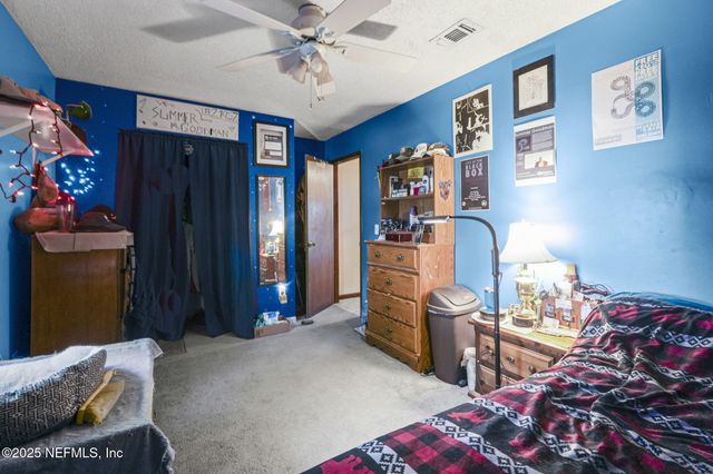 14359 CEDAR ISLAND Road N, Jacksonville, FL 32250