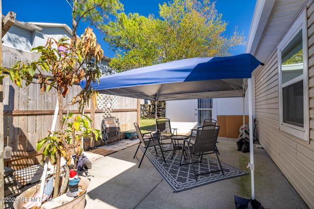 14359 CEDAR ISLAND Road N, Jacksonville, FL 32250