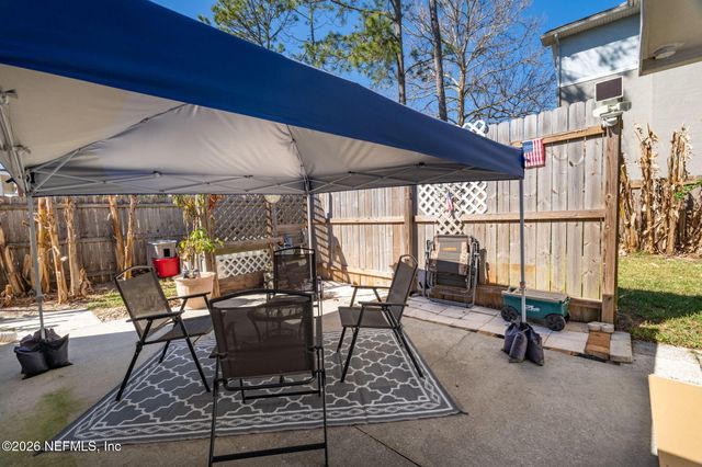 14359 CEDAR ISLAND Road N, Jacksonville, FL 32250