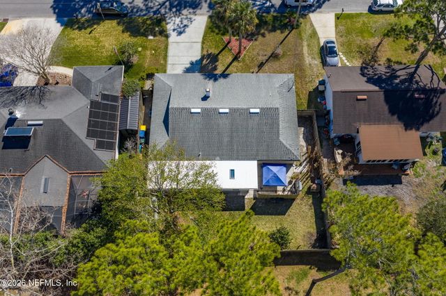 14359 CEDAR ISLAND Road N, Jacksonville, FL 32250