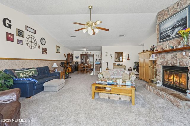 14359 CEDAR ISLAND Road N, Jacksonville, FL 32250