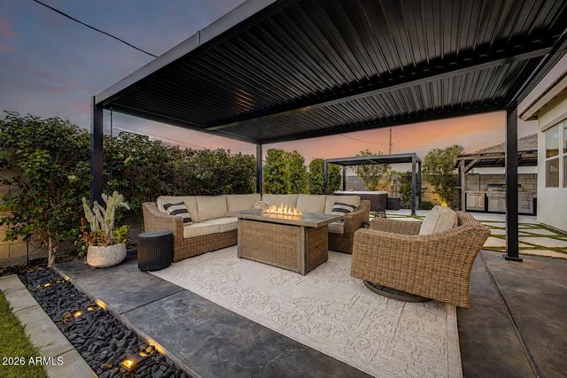34885 N PALM Drive, San Tan Valley, AZ 85140