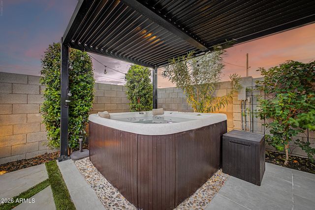 34885 N PALM Drive, San Tan Valley, AZ 85140