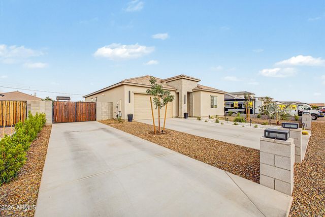 34885 N PALM Drive, San Tan Valley, AZ 85140