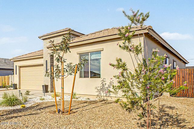34885 N PALM Drive, San Tan Valley, AZ 85140