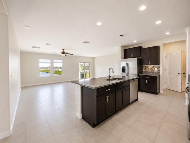 5462 GRAYS HARBOR COURT, Wimauma, FL 33598