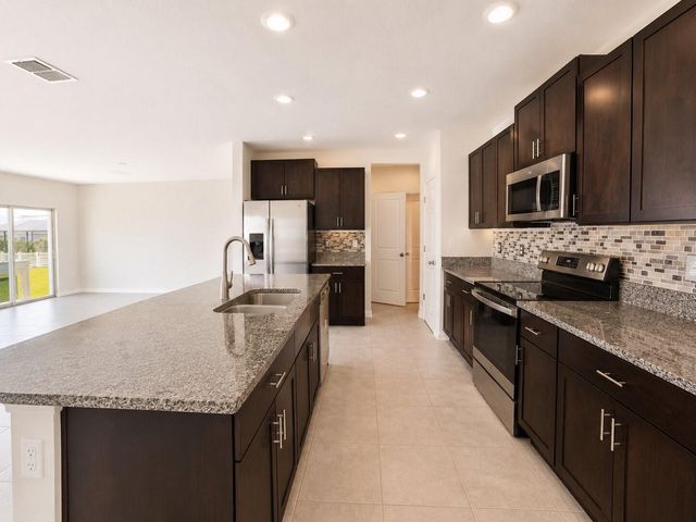 5462 GRAYS HARBOR COURT, Wimauma, FL 33598