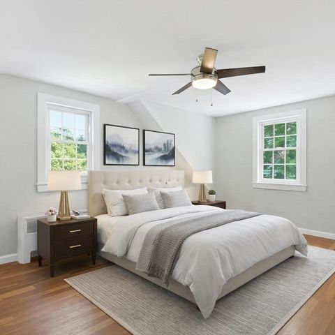 4 Meadow Ln, Walpole, MA 02081