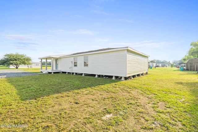 428 Nonc Lol Road, Arnaudville, LA 70512
