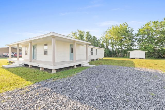 428 Nonc Lol Road, Arnaudville, LA 70512