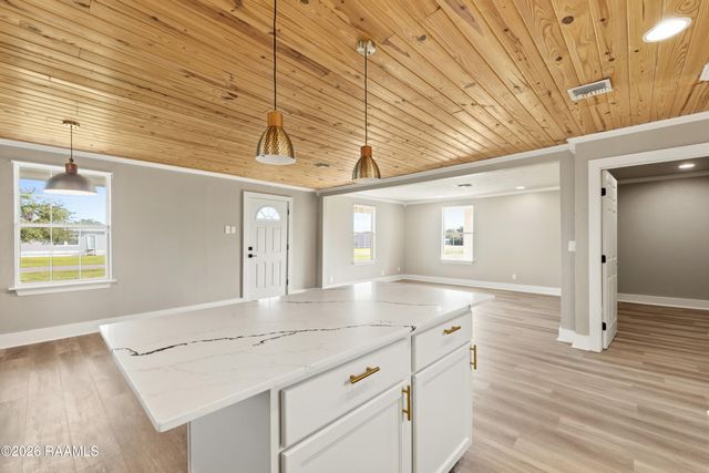 428 Nonc Lol Road, Arnaudville, LA 70512