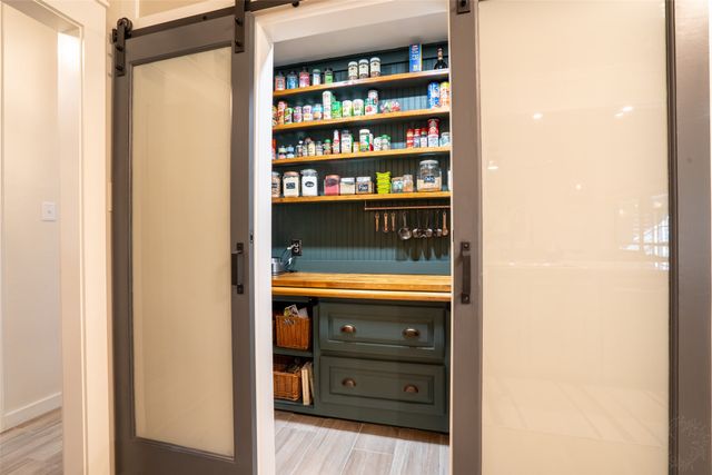 9000 Woodlawn Drive, Granbury, TX 76049