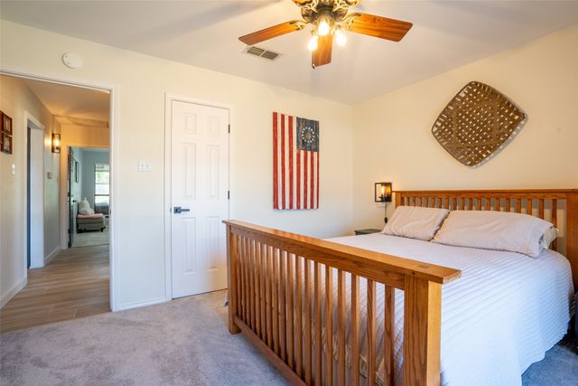 9000 Woodlawn Drive, Granbury, TX 76049