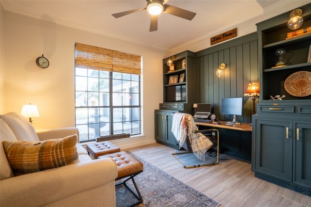 9000 Woodlawn Drive, Granbury, TX 76049