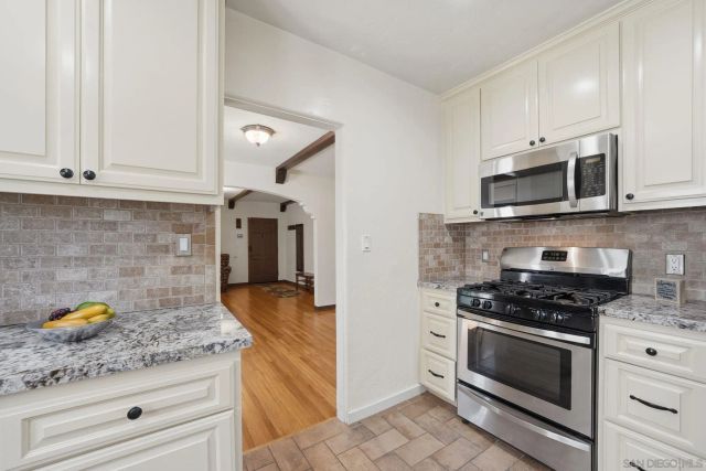 3222 Curtis, San Diego, CA 92106