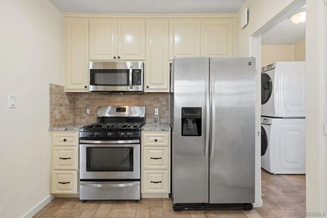 3222 Curtis, San Diego, CA 92106