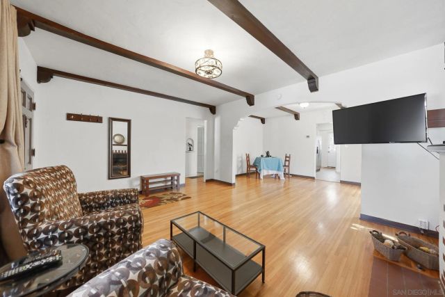 3222 Curtis, San Diego, CA 92106