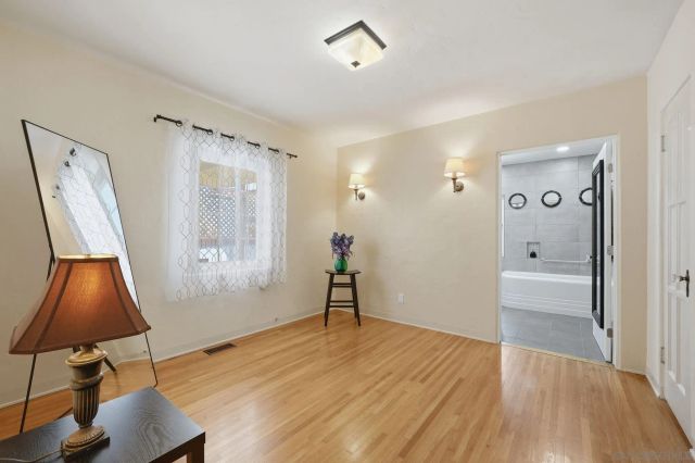 3222 Curtis, San Diego, CA 92106