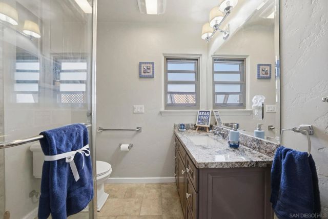 3222 Curtis, San Diego, CA 92106