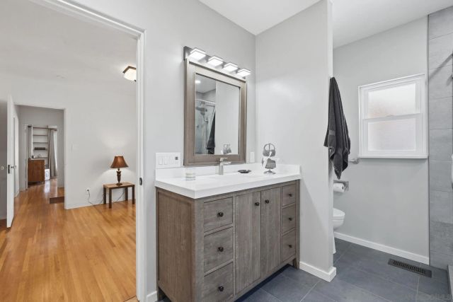 3222 Curtis, San Diego, CA 92106