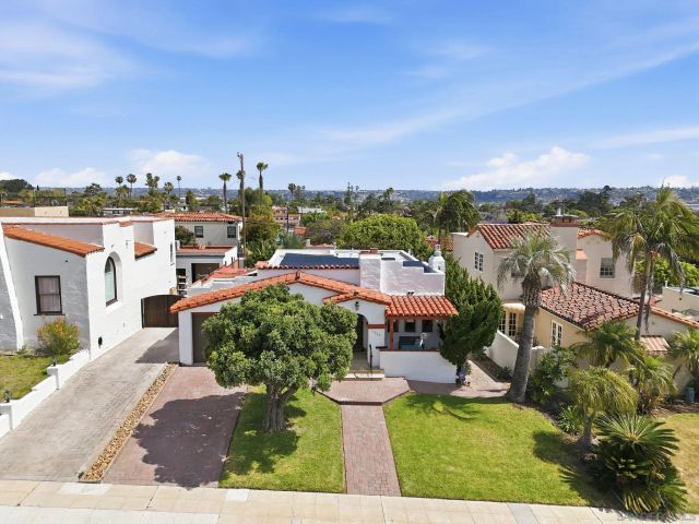 3222 Curtis, San Diego, CA 92106