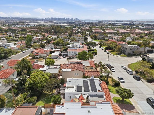 3222 Curtis, San Diego, CA 92106