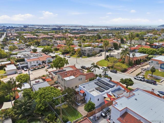 3222 Curtis, San Diego, CA 92106