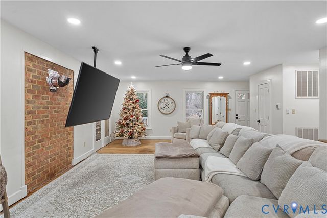 1023 Matadequin Ln, Mechanicsville, VA 23111