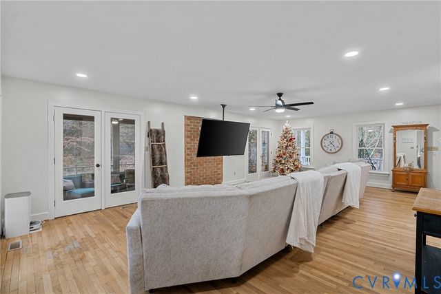 1023 Matadequin Ln, Mechanicsville, VA 23111