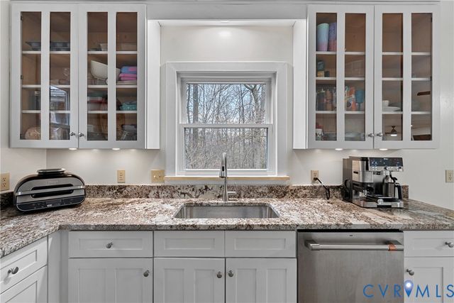 1023 Matadequin Ln, Mechanicsville, VA 23111