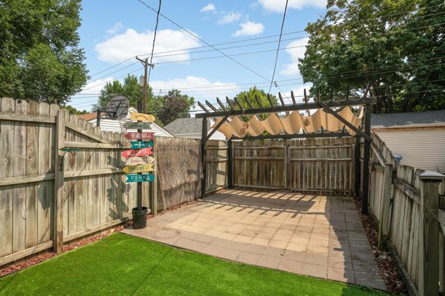 5441 29th Avenue S, Minneapolis, MN 55417
