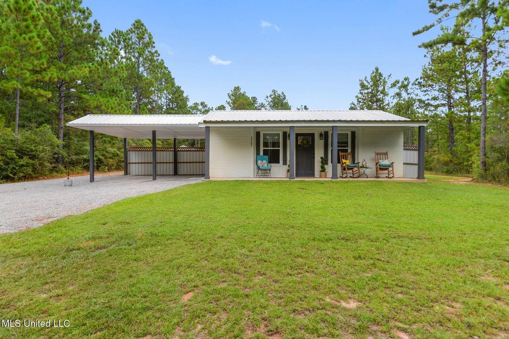 2203 Fig Farm Road, Lucedale, MS 39452