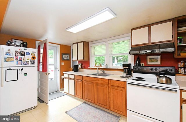 1885 PARK AVE, Bensalem, PA 19020