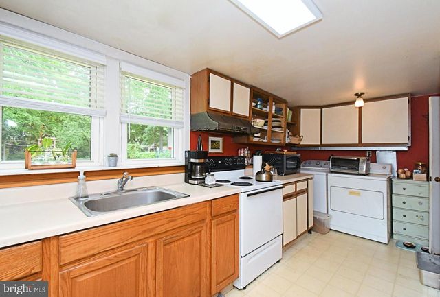 1885 PARK AVE, Bensalem, PA 19020