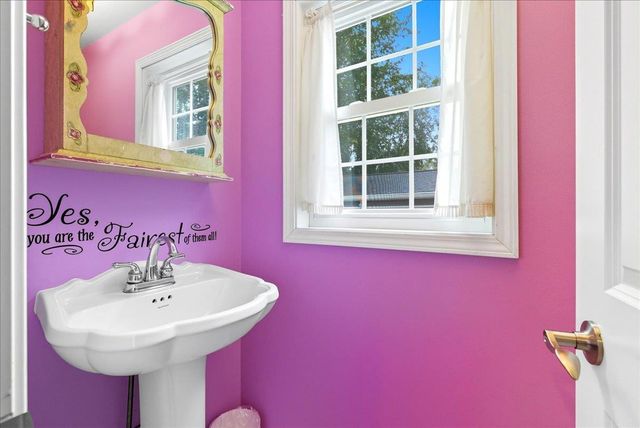 250 Sheridan Road, Waterloo, IA 50701