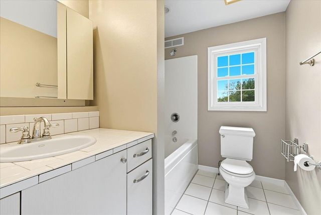 250 Sheridan Road, Waterloo, IA 50701