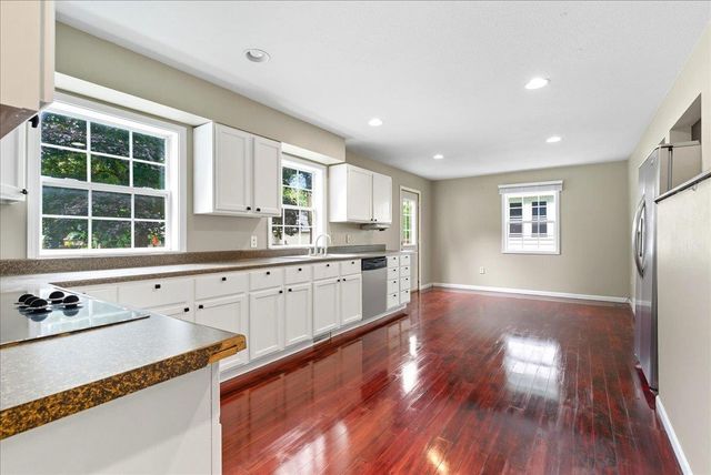 250 Sheridan Road, Waterloo, IA 50701