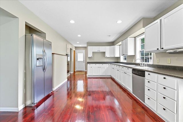 250 Sheridan Road, Waterloo, IA 50701