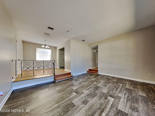 6332 ROMILLY Drive, Jacksonville, FL 32210