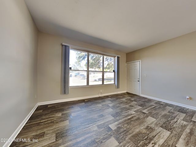 6332 ROMILLY Drive, Jacksonville, FL 32210