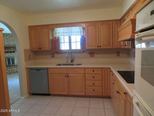 3720 GREENBRIER Road, Sierra Vista, AZ 85650